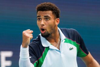 Arthur Phils withdrew from French Open due to stress fracture behind