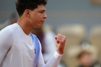 Ben Shelton overtakes Lorenzo Sonego in the first round of the French Open