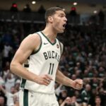 Brook Lopez Bucks pic