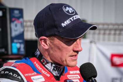 Davey Todd gives Dean Harrison 'Struggle' at North West 200