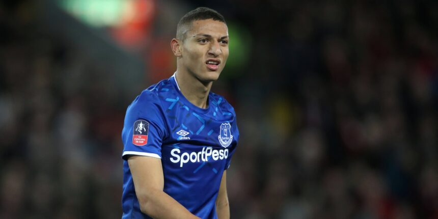 Everton will take part in the race and sign "extraordinary" £30 million cf