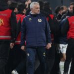 Fenerbahce Ambitious Mourinho Prepares and Signs "Anxiety" Man Utd Ace