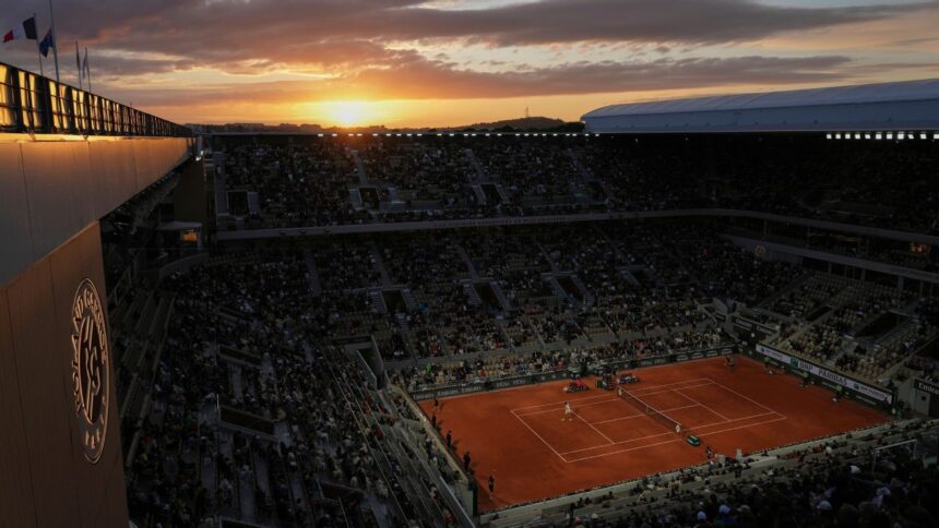 French Open's Mauresmo - "Ideal" but not an evening style stay