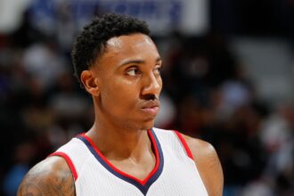"In the trading block" ... Jeff Teag believes that the Boston Celtics superstar "disappears" after a playoff performance