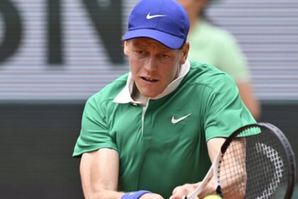 Jannik Sinner drops just 3 games and rolls into French Open 4th Round