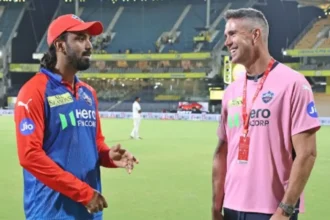 KL Rahul And Kevin Pietersen