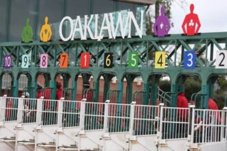 Oaklawn changes management of races, betting operations