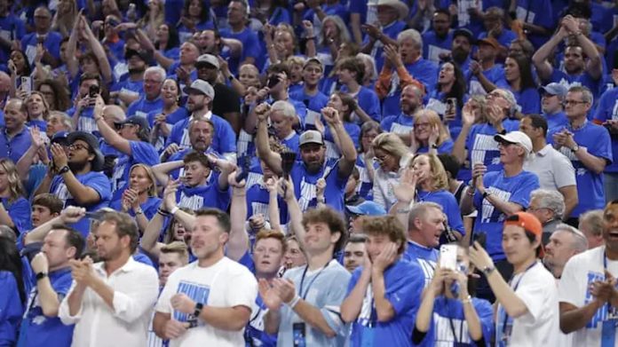 Oklahoma City Thunder crowd pic