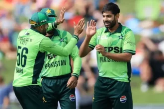 Pakistan Players Celebrate A Wicket In 1st ODI
