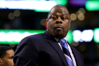 Patrick Ewing names the New York Knicks star whose teams have to play well to win, it's not Branson or town