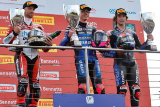 Ray fights back after Glenn Irwin "digs" for Donington Treble