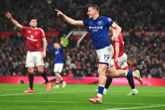 Chelsea approaches Liam Dellup