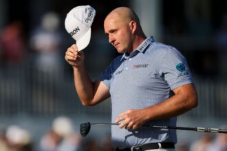 Sepp Straka and Shane Lowry share a 3-shot lead on Truist