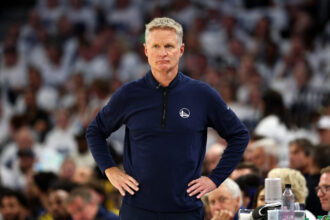 "The Giant Part"...Steve Kerr breaks down the importance of the young Golden State Warriors player on the sidelines with Stephen Curry
