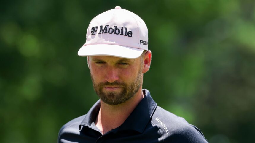 Wyndham Clark apologizes for throwing the driver at the PGA Championship