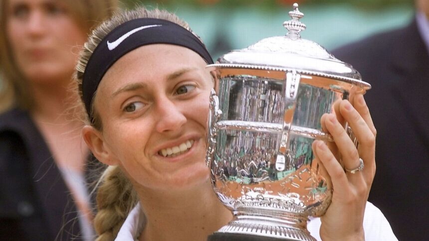 French Open Organizer cancels ceremony due to Mary Pierce's absence