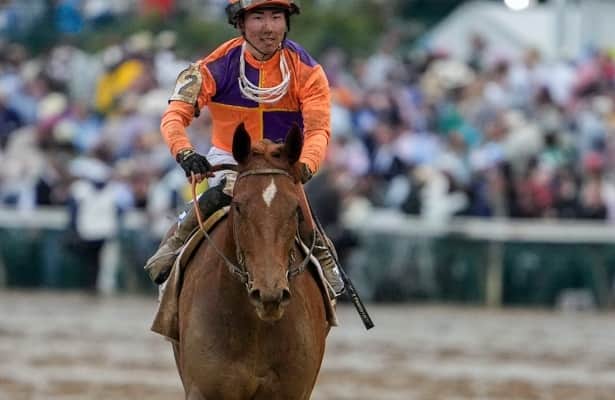 Copion fires a bullet and leads the seventh grade winner