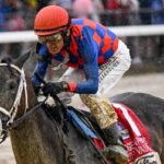 Dorth Vader stretches in a timely manner to beat Ogden Phipps