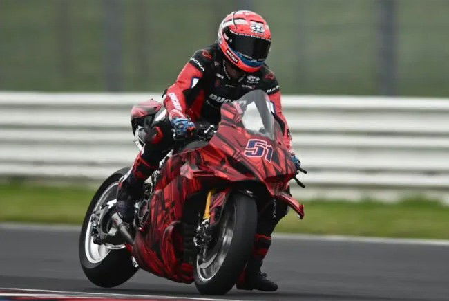 Eagle-Eyed WorldSBK Podium Riders spots Ducati's next Panigal