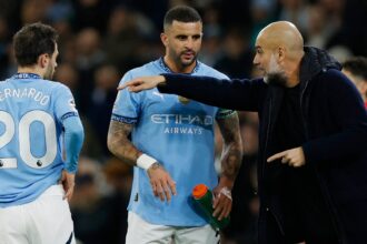 Everton Eye 29 y/o Holland int'l as a Walker alternative