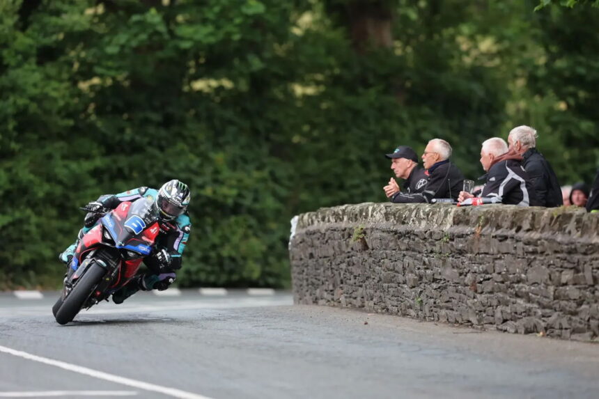 First Ducati Island's Michael Dunlop won for the first time in 30 years: "I knew it was difficult."