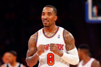 JR Smith supports the New York Knicks calling "incredible coaches" to call "incredible coaches."