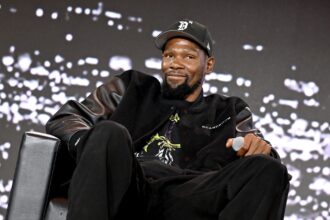 Kevin Durant revealed that he told his mother to study the legend of the Houston Rockets, she "famous with him..."