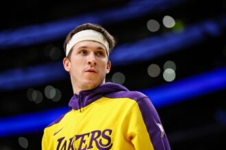 La Lakers fans have said a lot about Austin Reeves' "$90 million contract refusal."