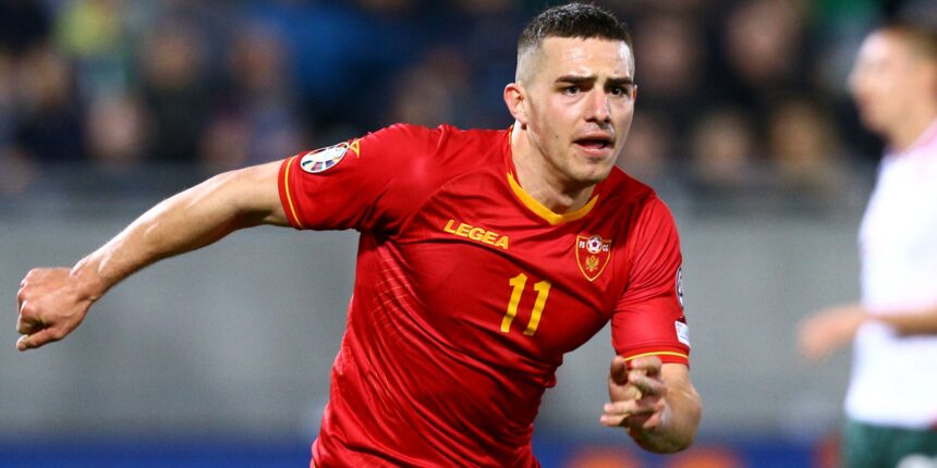 Leeds will race to win a "high intensity" £9 million star