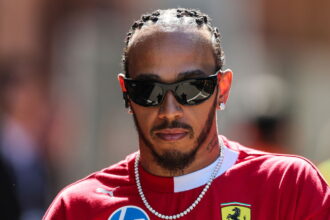 Lewis Hamilton "losts" and "clogged in the hole" after a tough start to his Ferrari Formula 1 career.
