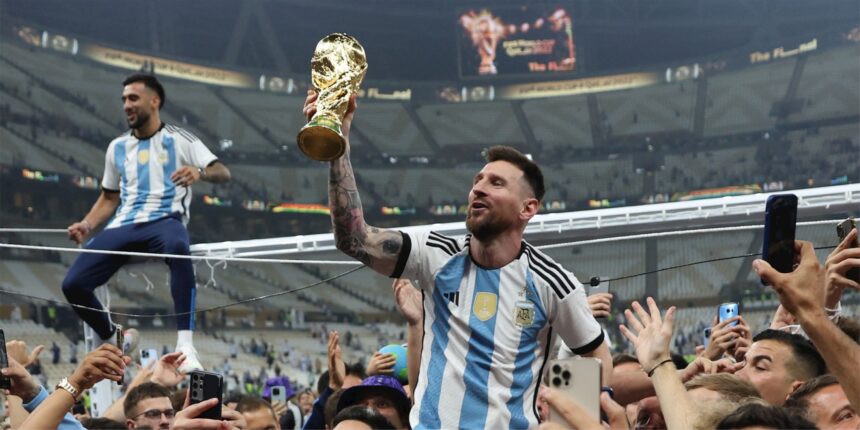Lionel Messi nominated his "best" player in football history