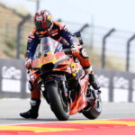 Maverick Vinares is the third fastest: "On missions with KTM."