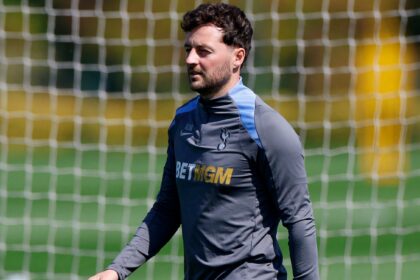 West Brom is making the move to sign a "fearless" attacker that Mason is well known to him.