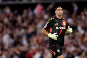 Man United is desperately trying to sign a partnership with the World Cup winner