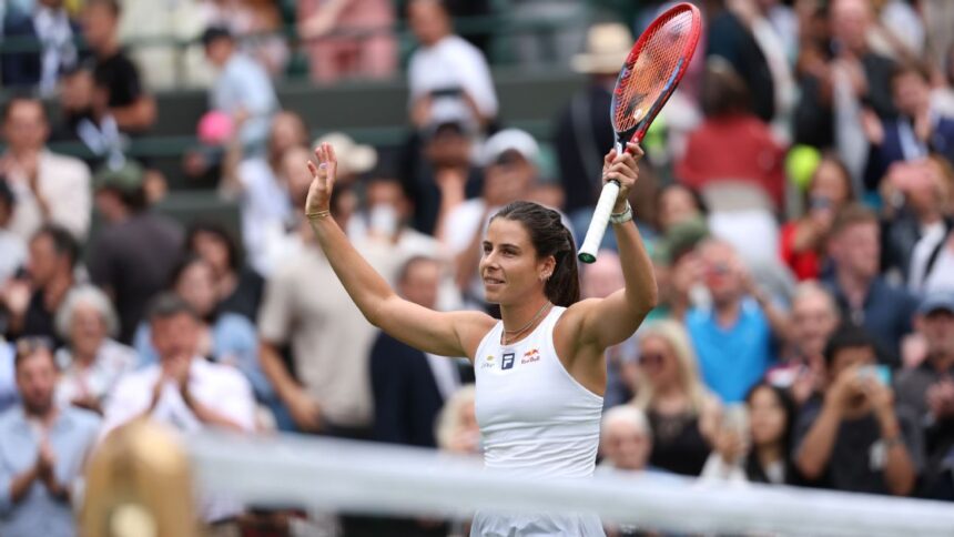 Emma Navarro Ows protects Wimbledon champion Barbora Krezikova
