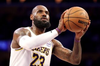 Bill Simmons proposes "reset" the La Lakers and La Clippers Mega Trade LeBron James's Dilemma