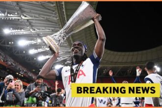 Tottenham is discussing with Juventus about his contract with the midfielder