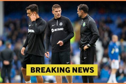 Viktor Gyokeres warming up with his Sporting teammates