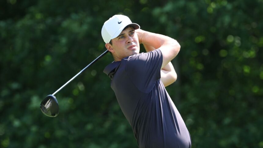 Davis Stompson grabs a one-shot lead with a 4-under 67 at John Deere