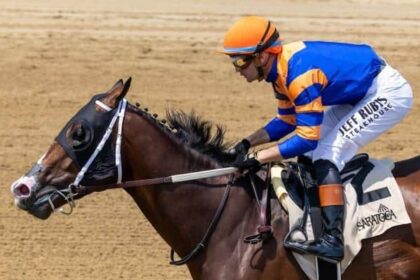 Erase wins at Sanford by 10 1/2