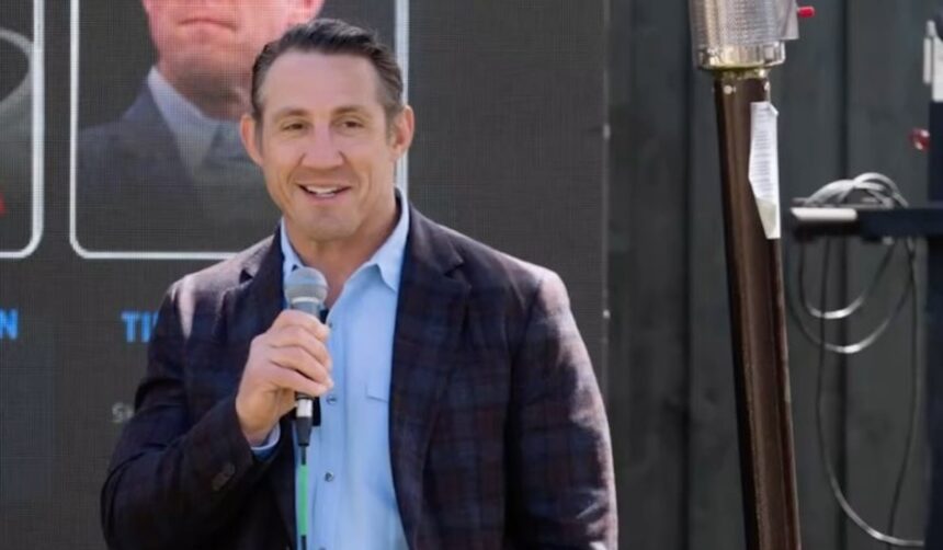 Tim Kennedy, UFC, military