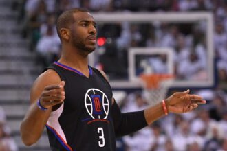 I don't have it... 'Brian Windhorst reveals that Chris Paul had to accept the signature of La Clippers