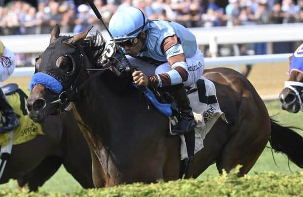 Italian Soiar pulls away 14-1 upset with the Coronation Cup