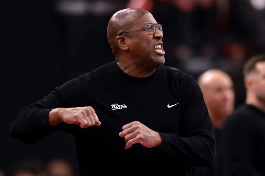 Jeff Teague has named one coach who heard LeBron James praise and slammed Mike Brown on the Knicks.