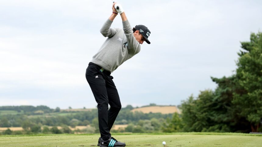 Joaquin Niemann Coasts of Liv Golf UK for the fifth title of 2025
