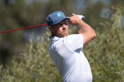 Joe Pavelski leads the celebrity golf tournament of the American century