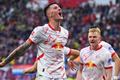 Man Utd earns £50 million cf, the top target "like the original Ronaldo"