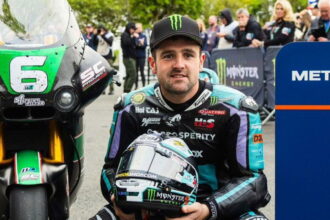 Michael Dunlop's BMW is plagued by "glitch" in the South 100