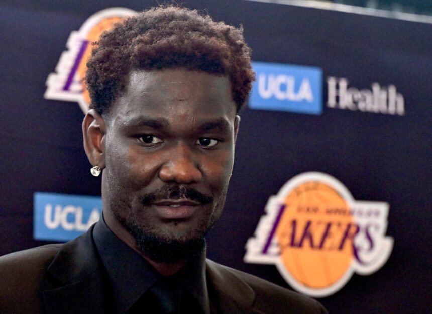 Nick Wright criticizes "downgrade" for a player he hoped would add to the La Lakers in place of DeAndre Ayton.