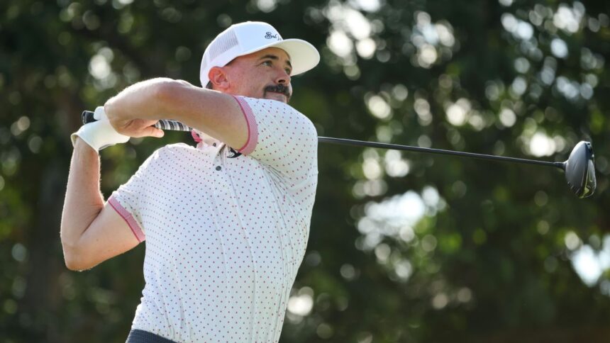 Paul Peterson leads as an ISCO Championship, stopped by darkness